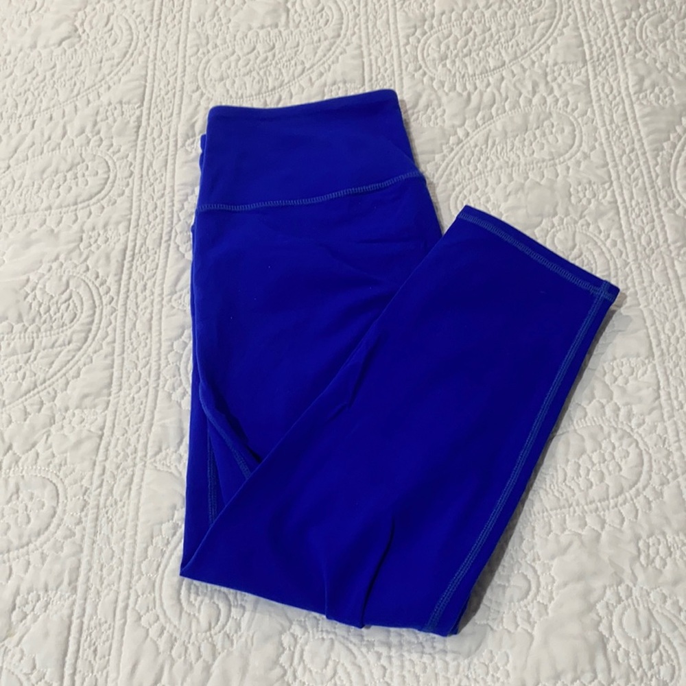 Athleta royal blue cropped leggings